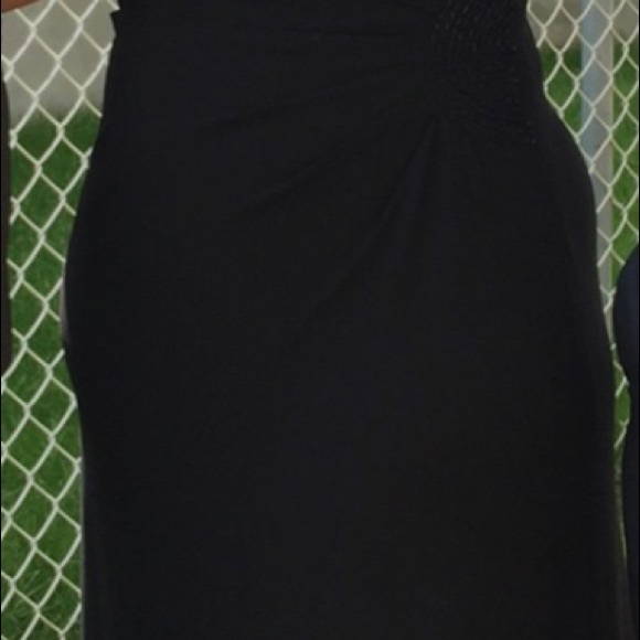 Evening dress - Picture 12 of 15